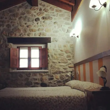 Inn La De Maria
